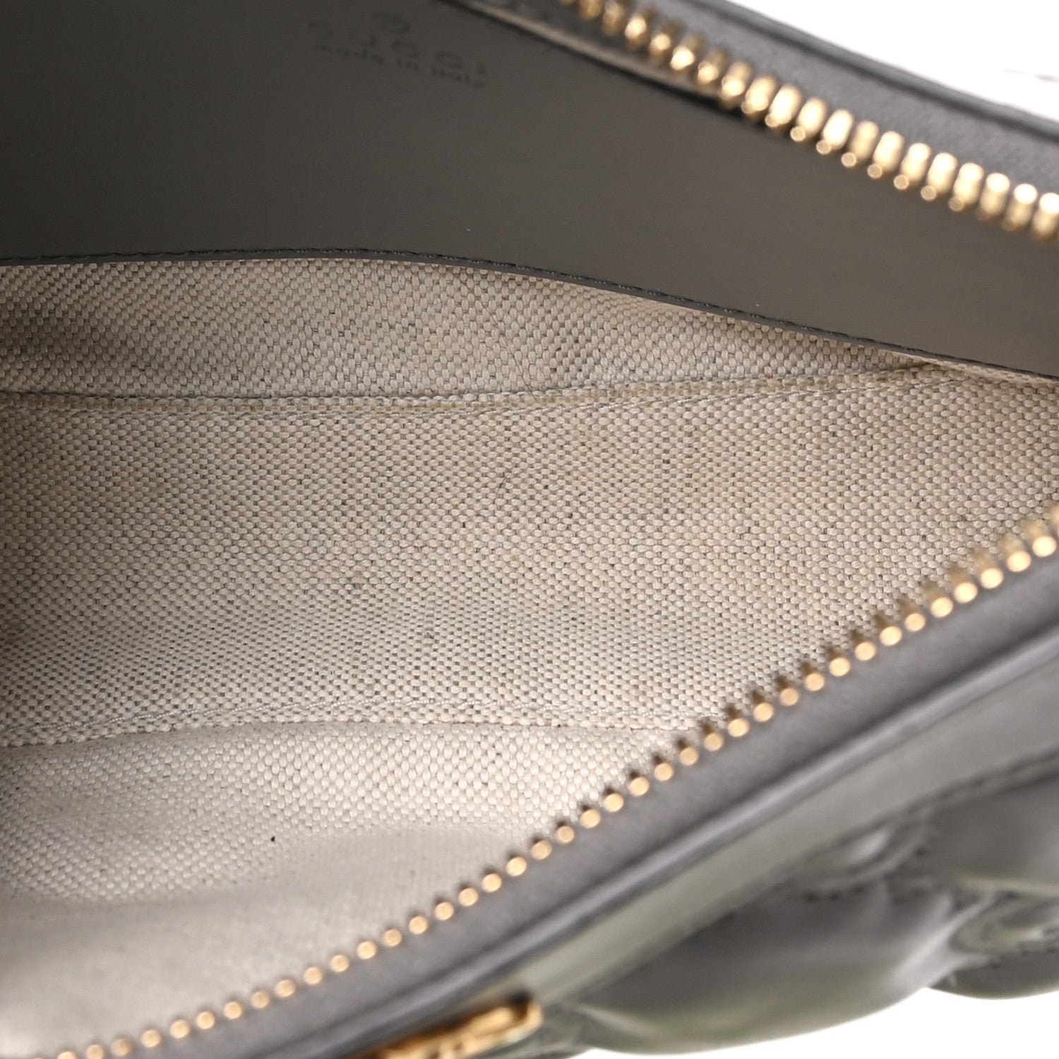 Gucci Calfskin GG Matelasse Chain Handbag Dusty Grey Natural 4 of 9