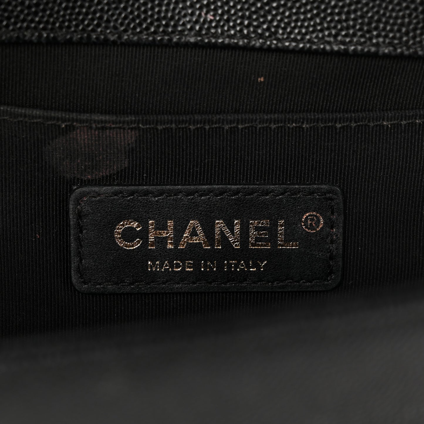 Caviar Quilted Medium Boy Flap Black