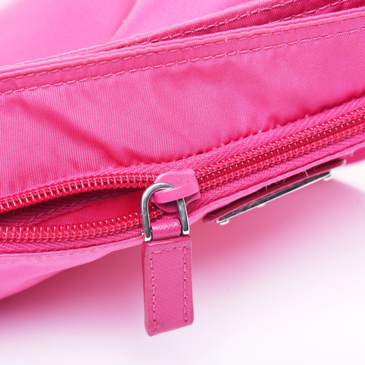 Nylon Vela Flat Messenger Bag Fuxia