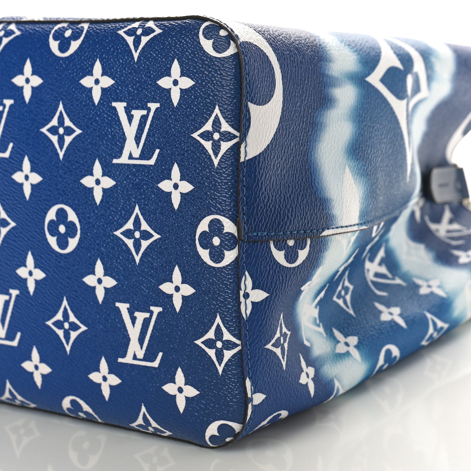 Louis Vuitton Monogram Escale Neonoe MM Blue 9 of 9