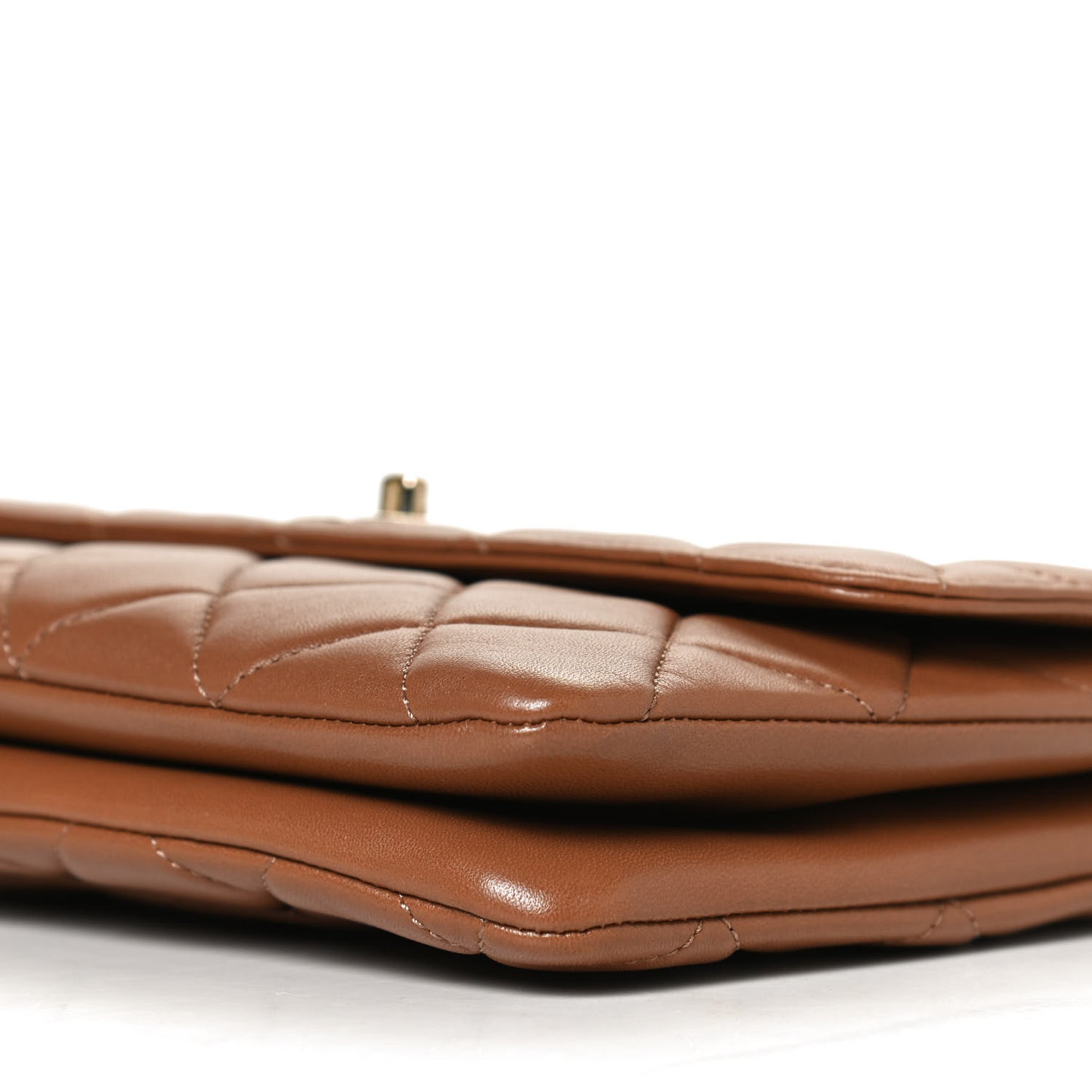 Lambskin Quilted Medium Trendy CC Flap Light Brown