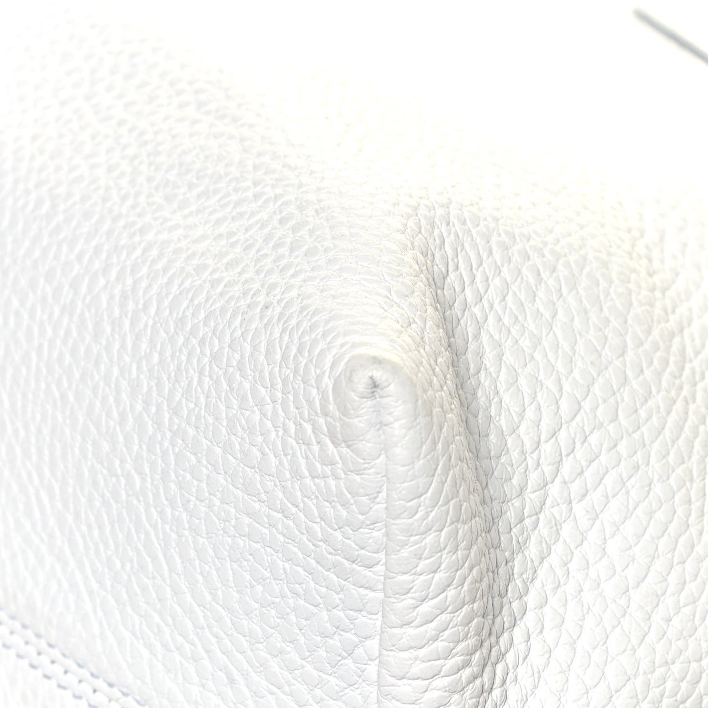 London Grainy Calfskin Medium Baynard Tote White