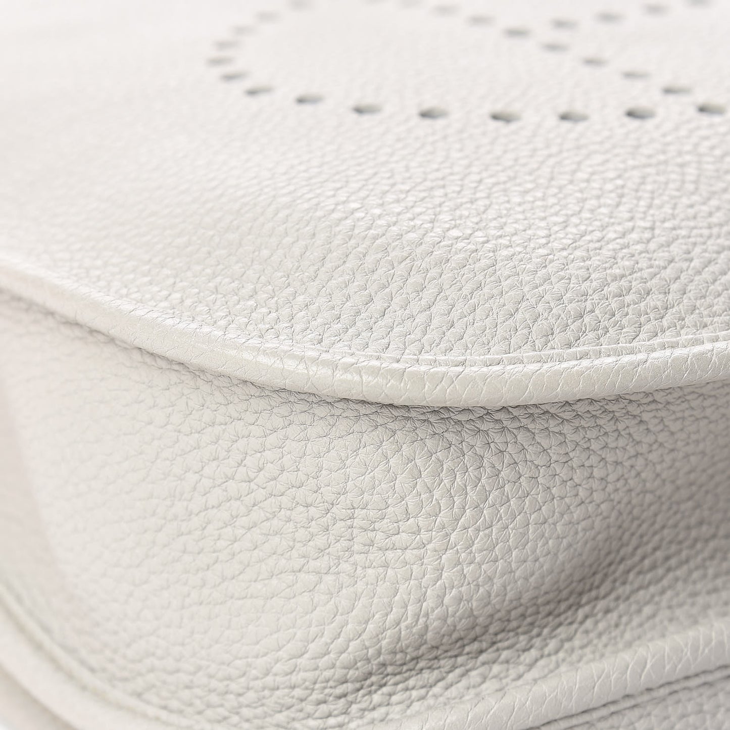 Taurillon Clemence Evelyne III PM Gris Perle