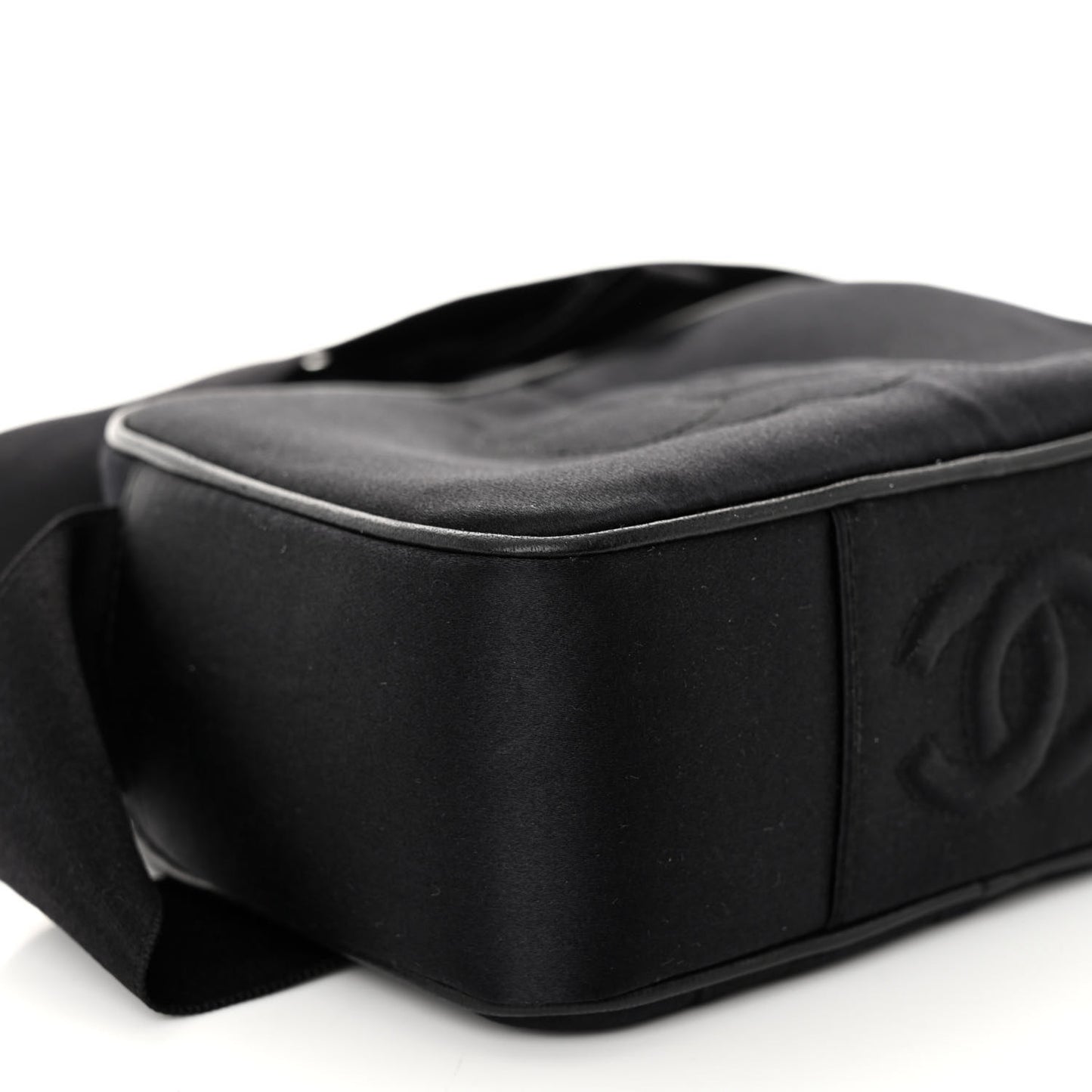 Satin Quilted Camellia Camera Case Black