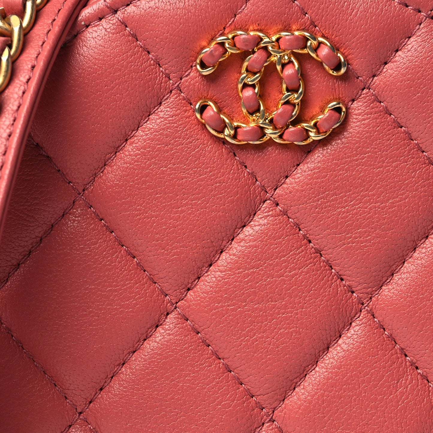 Goatskin Quilted Chanel 19 Round Clutch With Chain Coral