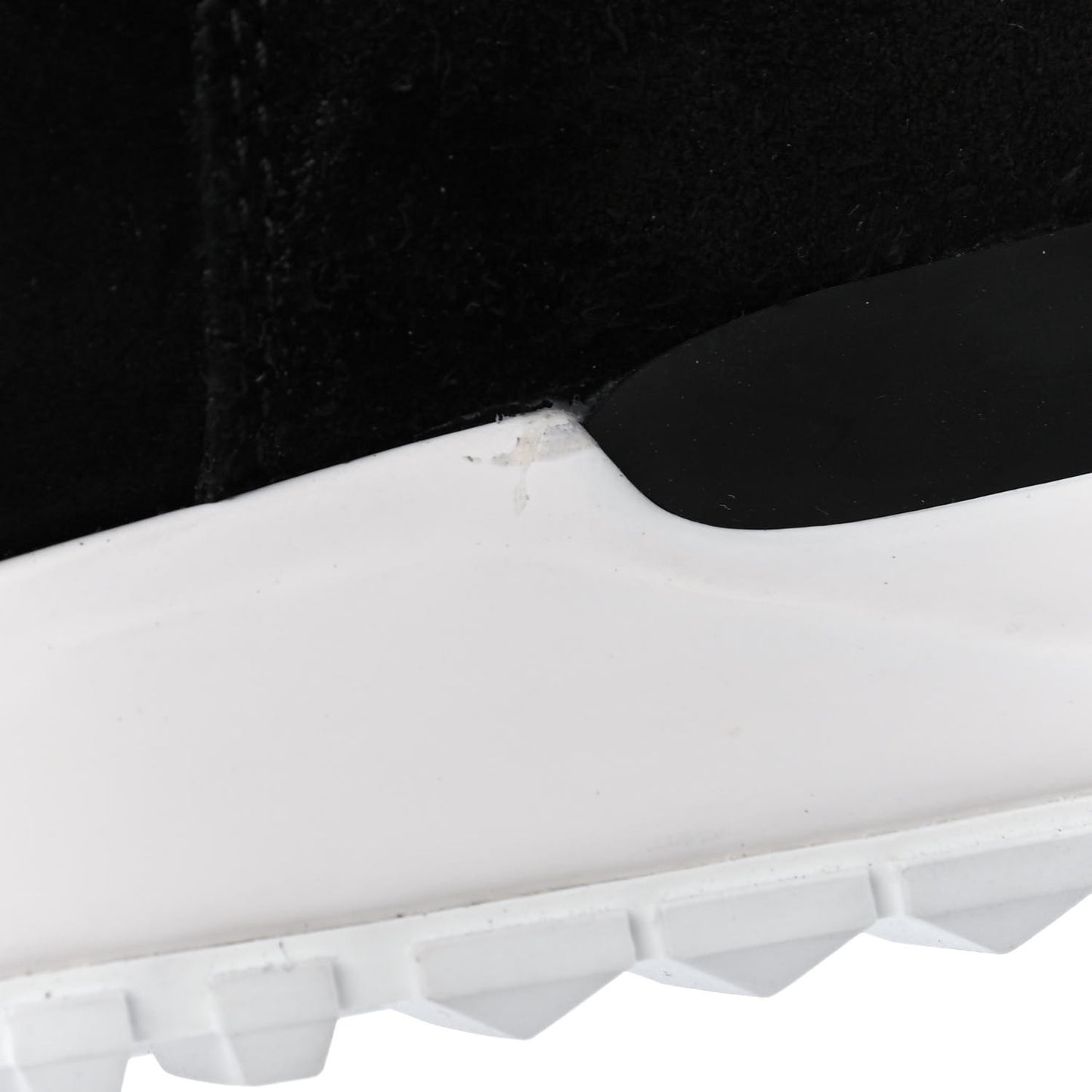 Metallic Patent Suede Run Away Sneakers 8 Black