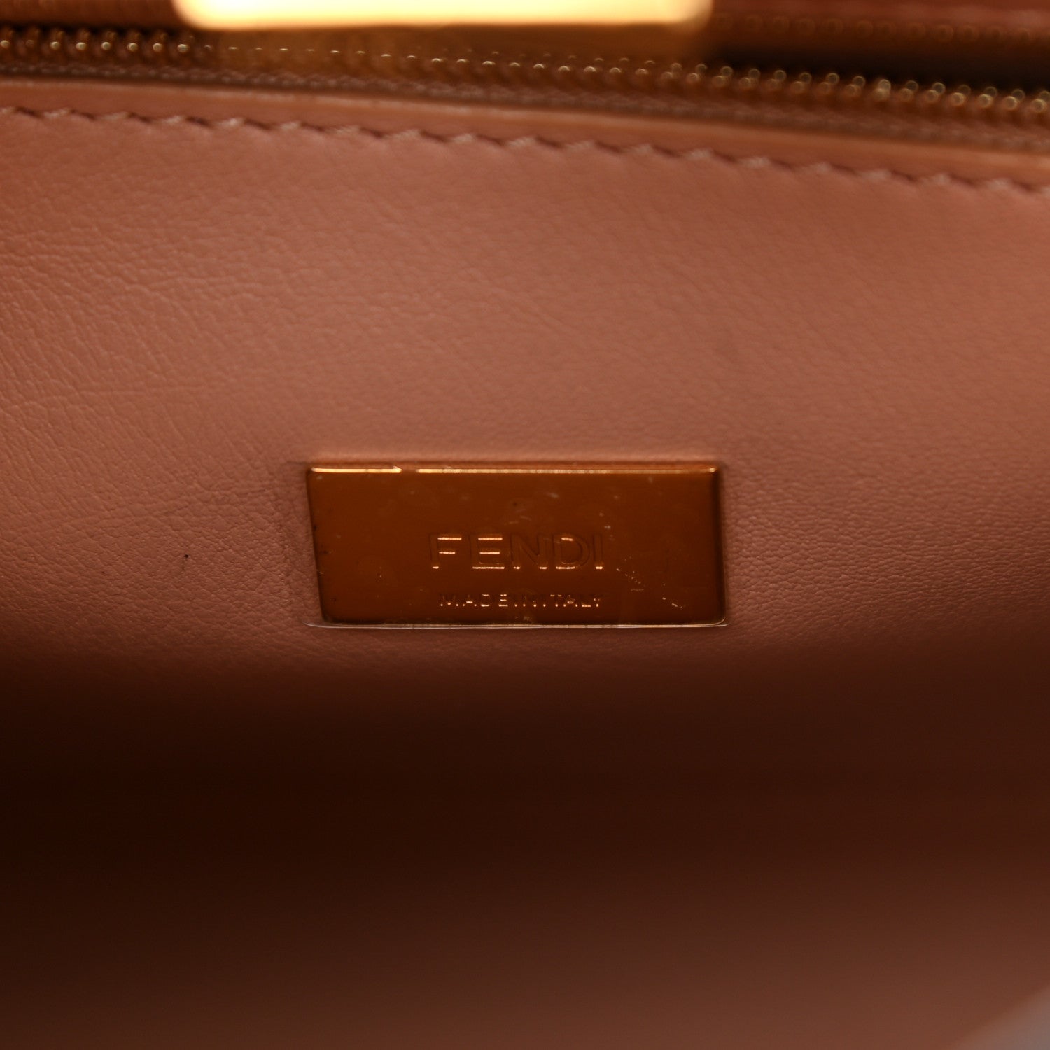 Fendi Vitello Tahiti Burro Medium Peekaboo Iconic Essentially Satchel Nuvola Rosa Bourbon 7 of 13