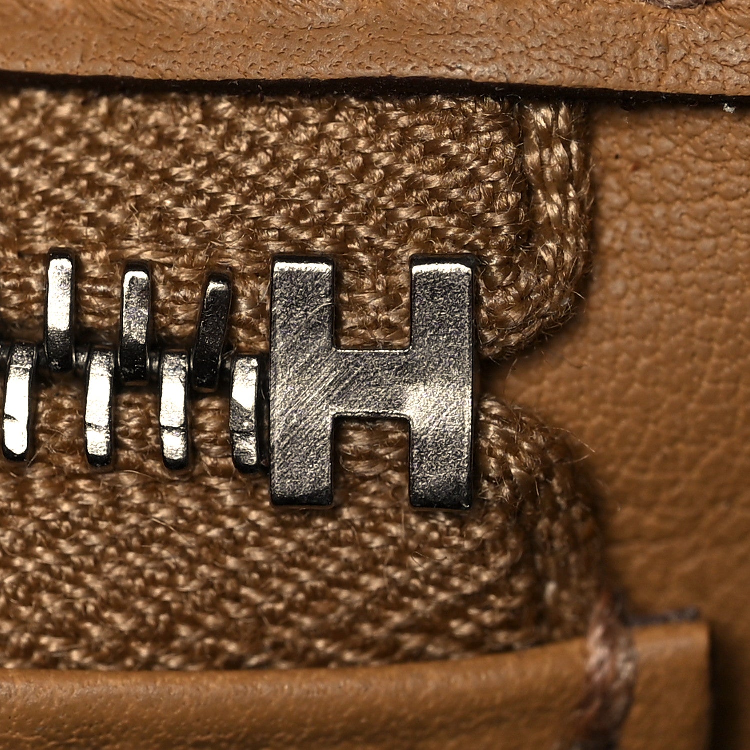 Hermes Swift In & Out Birkin 25 Biscuit 21 of 35