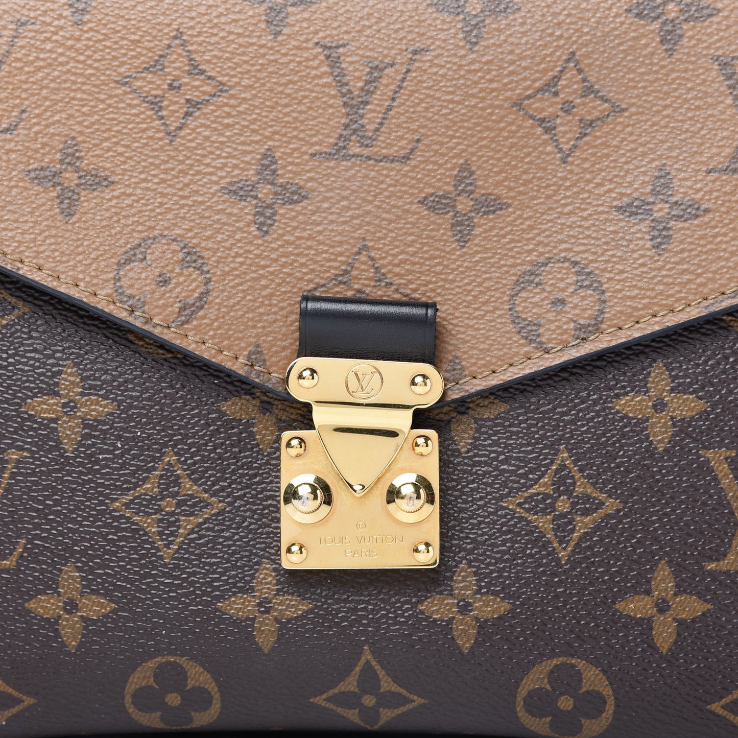 Reverse Monogram Pochette Metis
