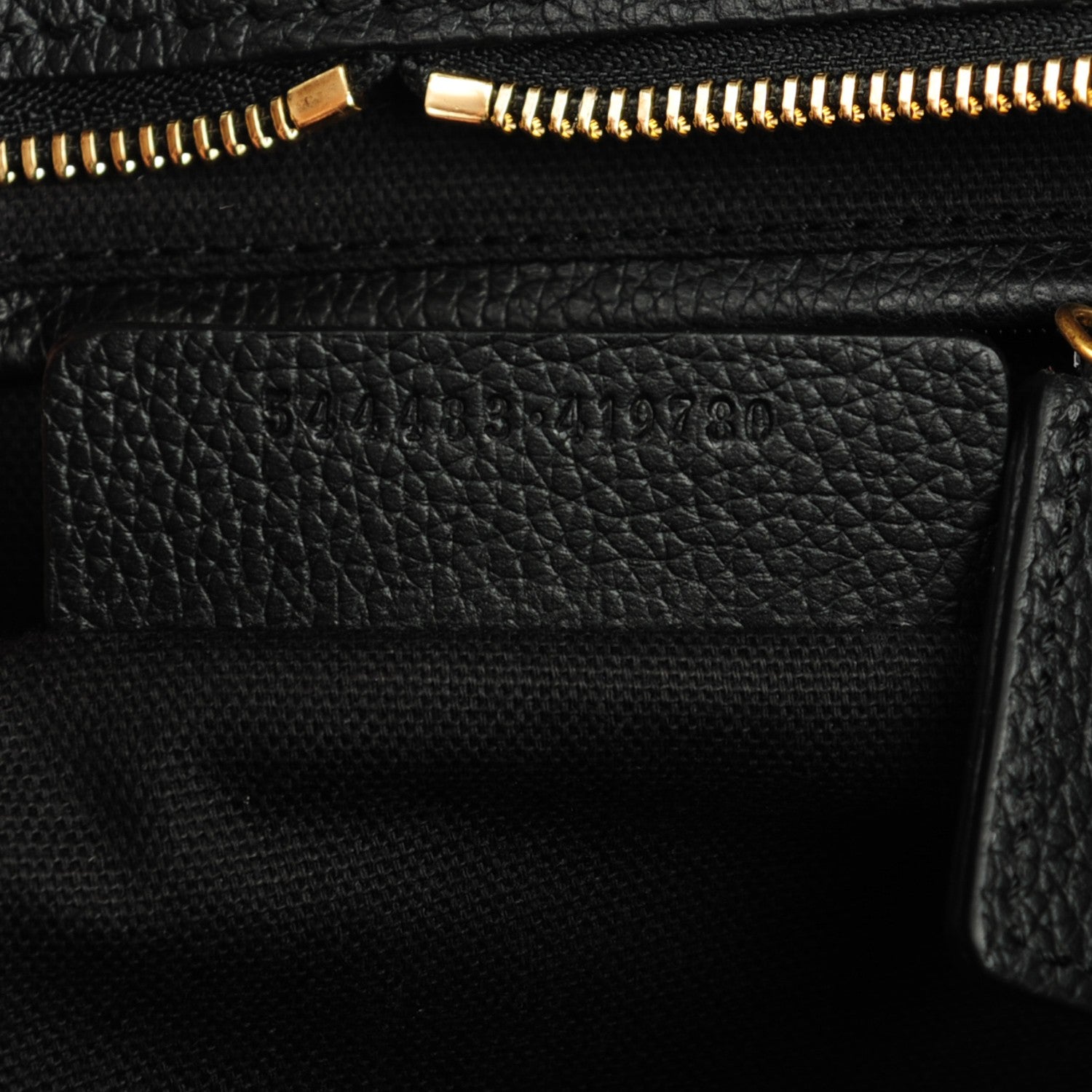 Alexander McQueen Grainy Calfskin Small Skull Padlock Zip Around Tote Black 7 of 8