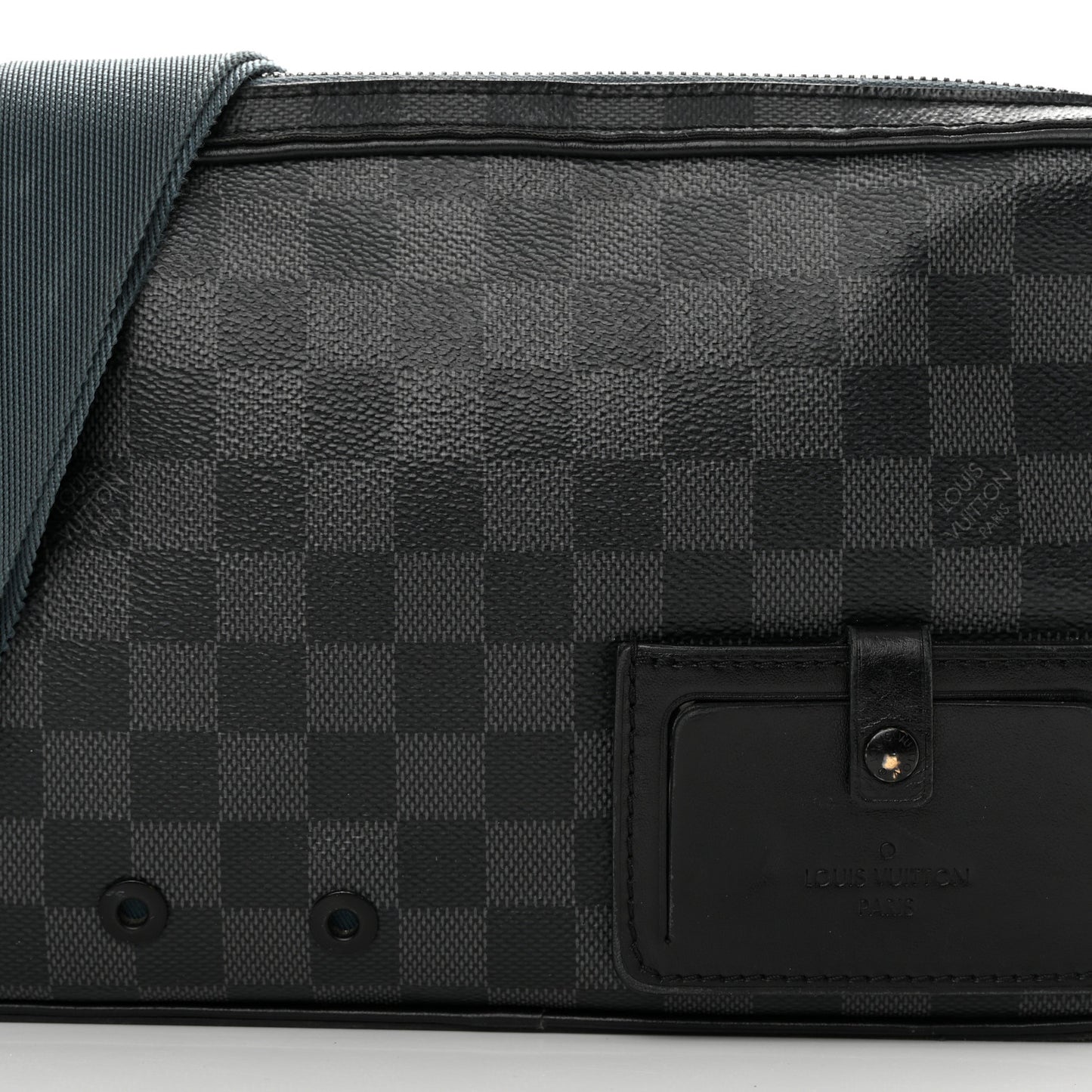 Damier Graphite Alpha Messenger Bag