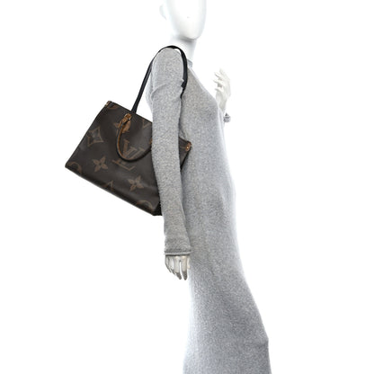 Louis Vuitton Reverse Monogram Giant Onthego PM 2 of 9