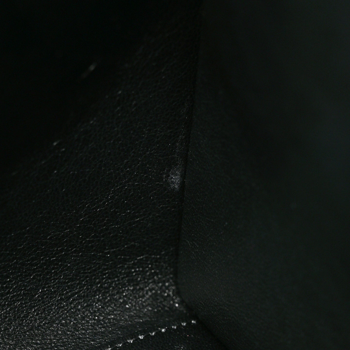 Smooth Calfskin Cabas 16 Bag Black