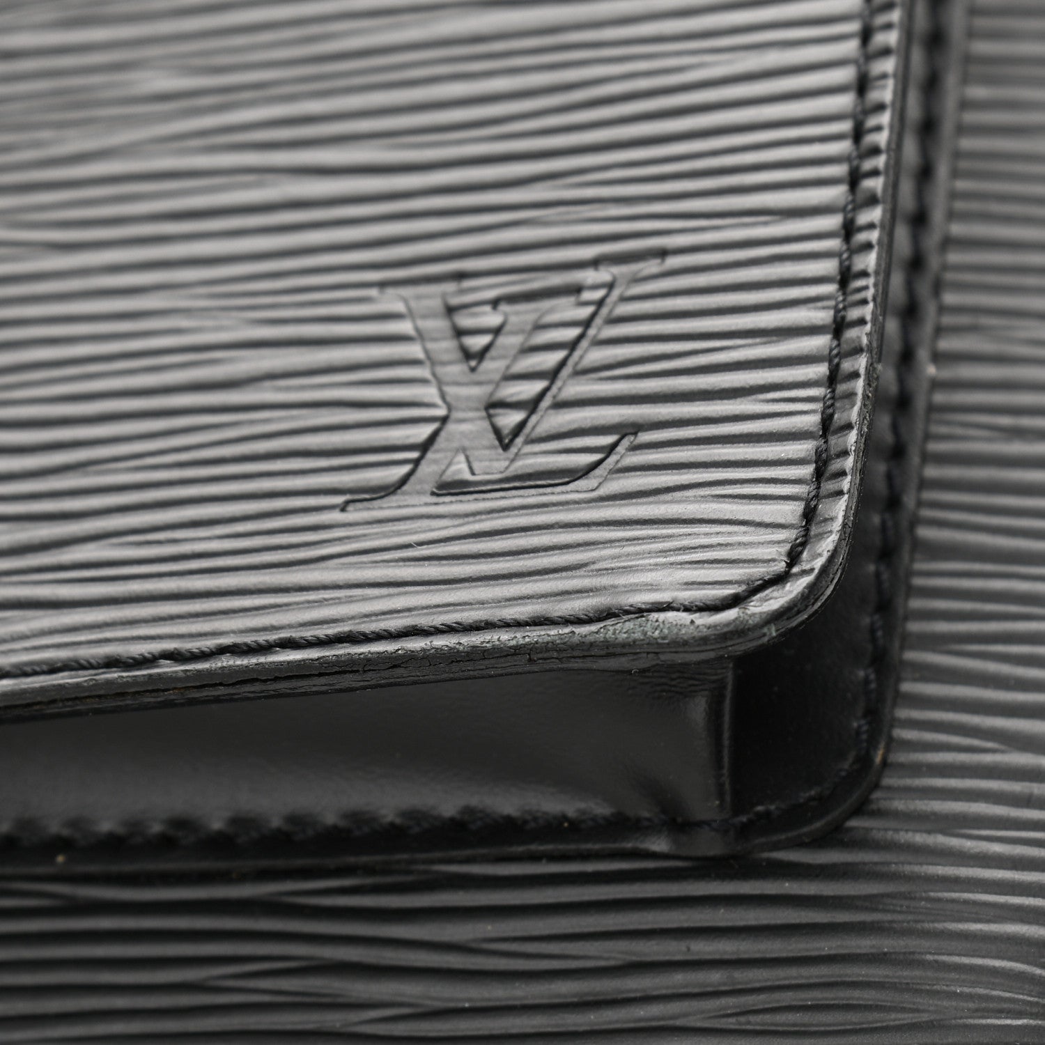 Louis Vuitton Epi Monceau Black 11 of 13