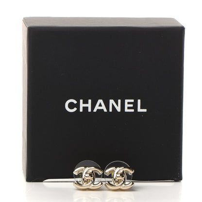 Chanel Metal CC Turnlock Clip On Earrings Gold 5 of 5