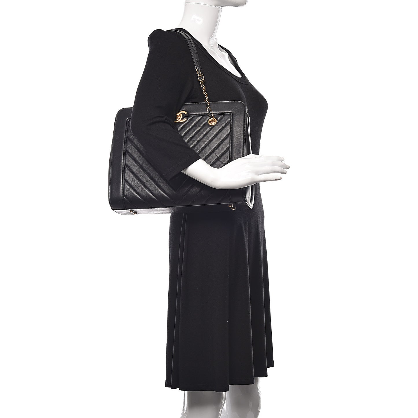 Aged Calfskin Chevron Quilted Large Shopping Tote Black