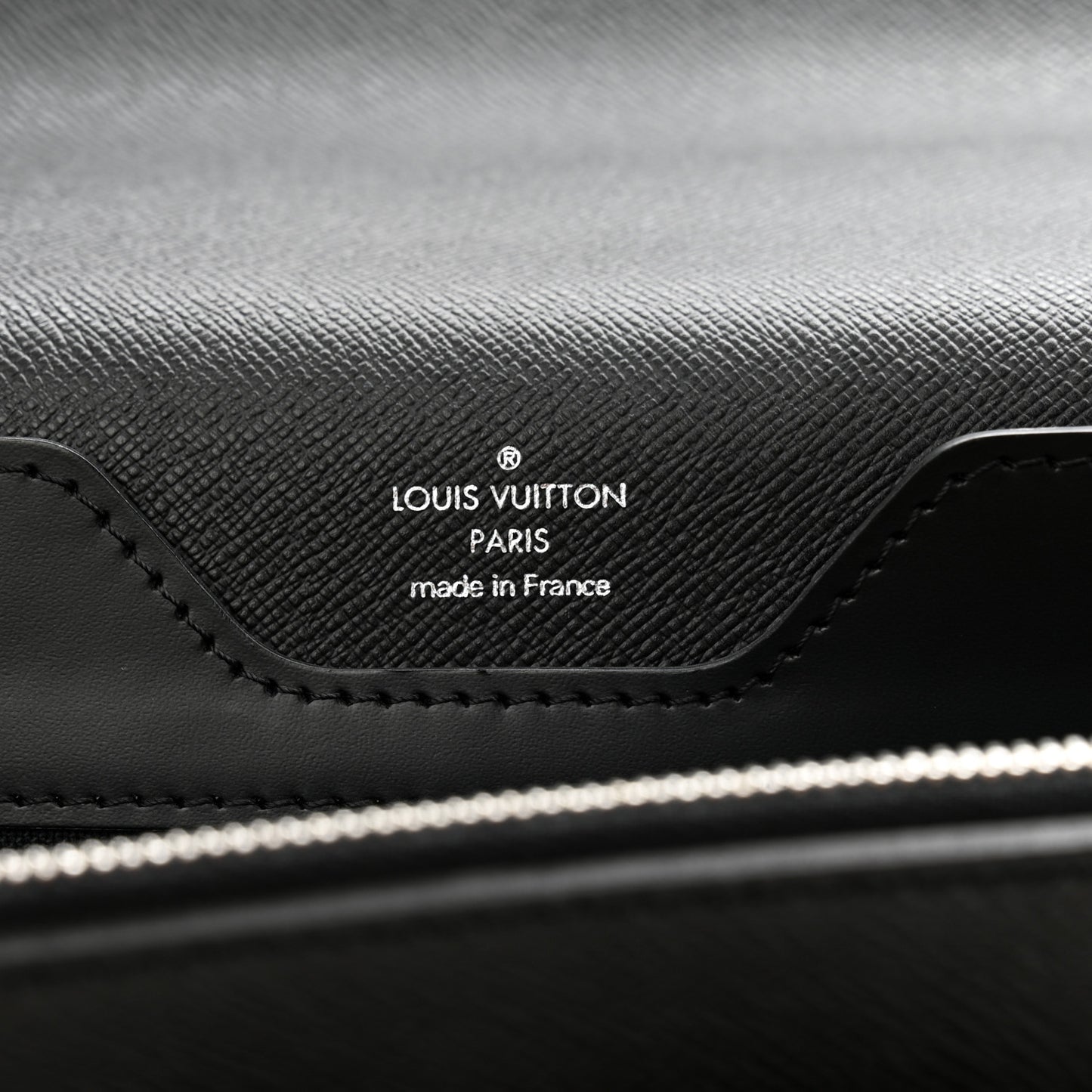 Taiga Neo Robusto 2 Compartment Briefcase Black