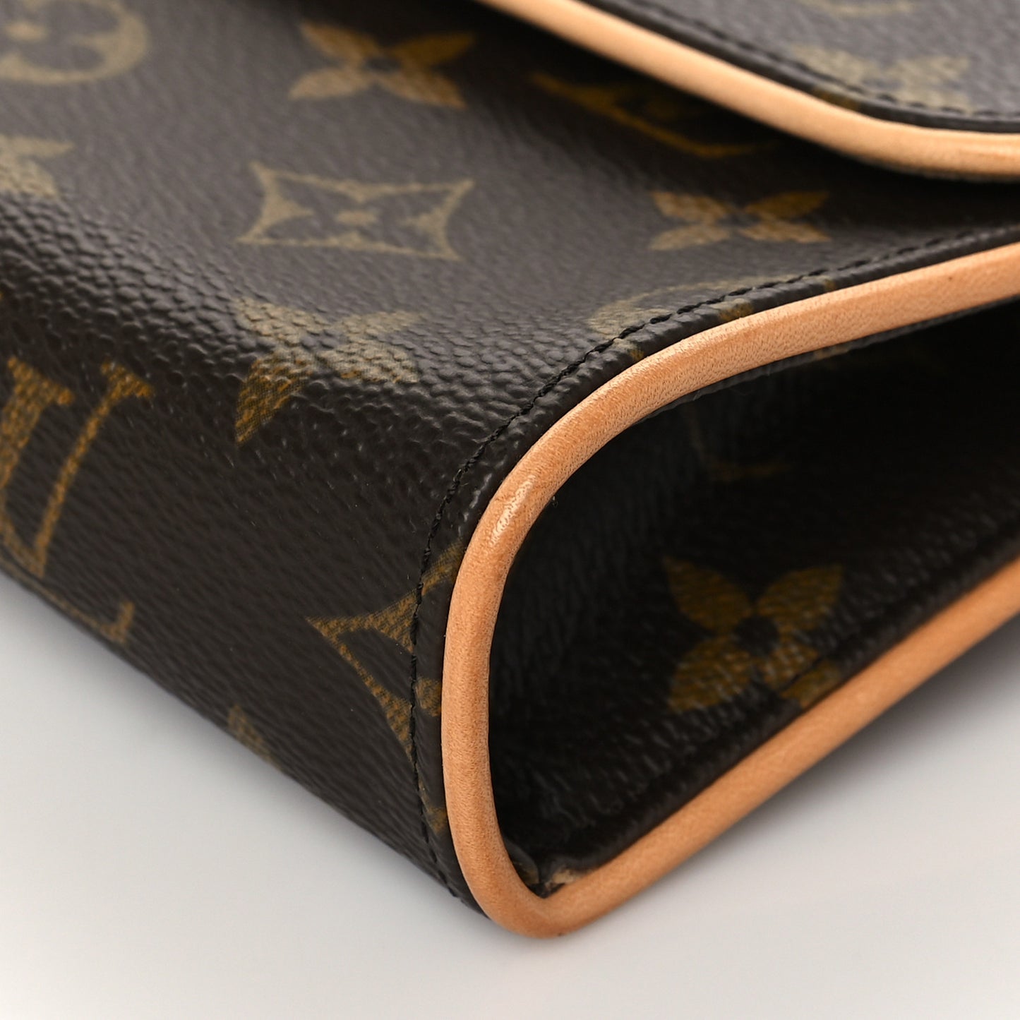 Monogram Pochette Florentine M