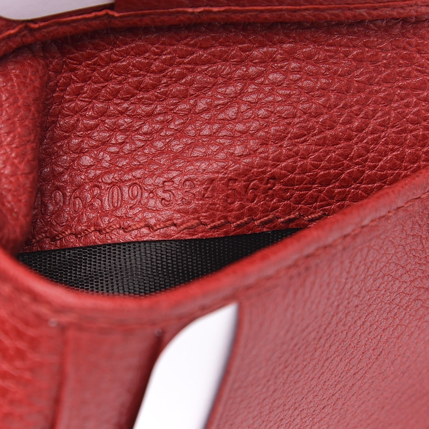 Gucci Calfskin Logo Bi-Fold Wallet Red 7 of 9