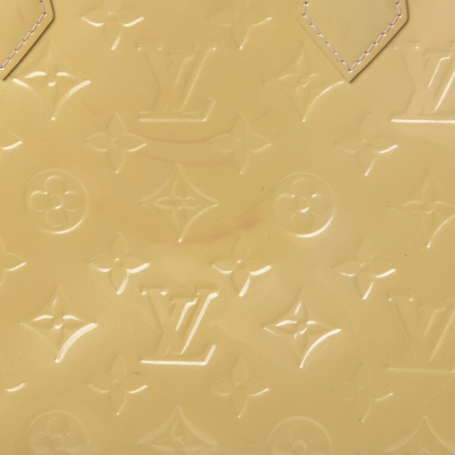 Louis Vuitton Vernis Alma PM Blanc Corail 17 of 24