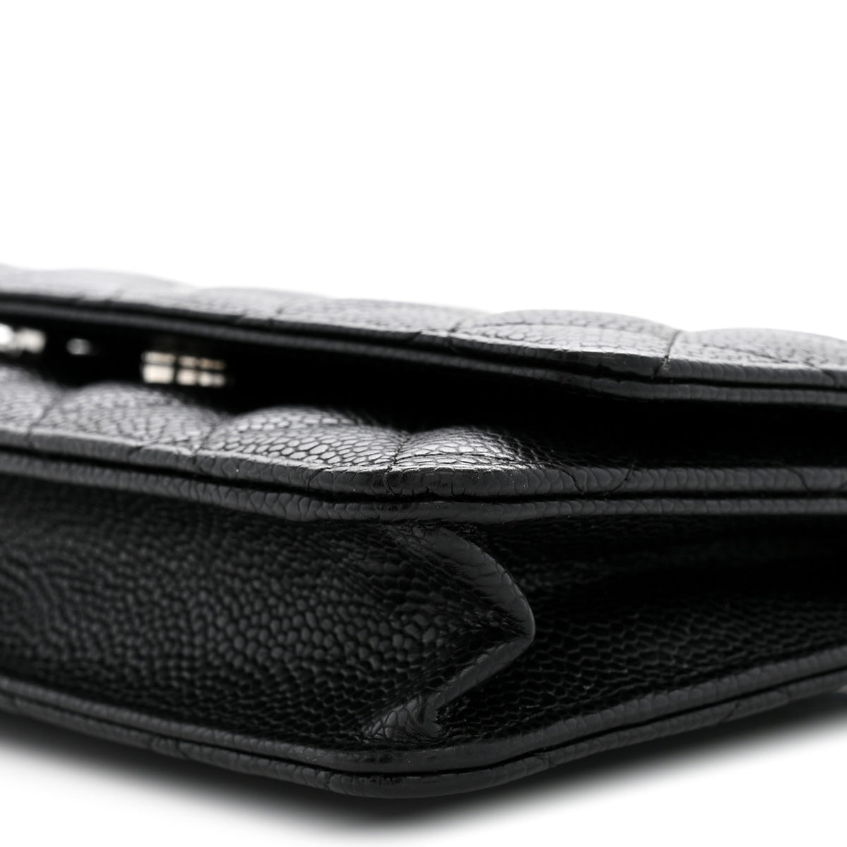 Caviar Quilted Wallet on Chain WOC Black