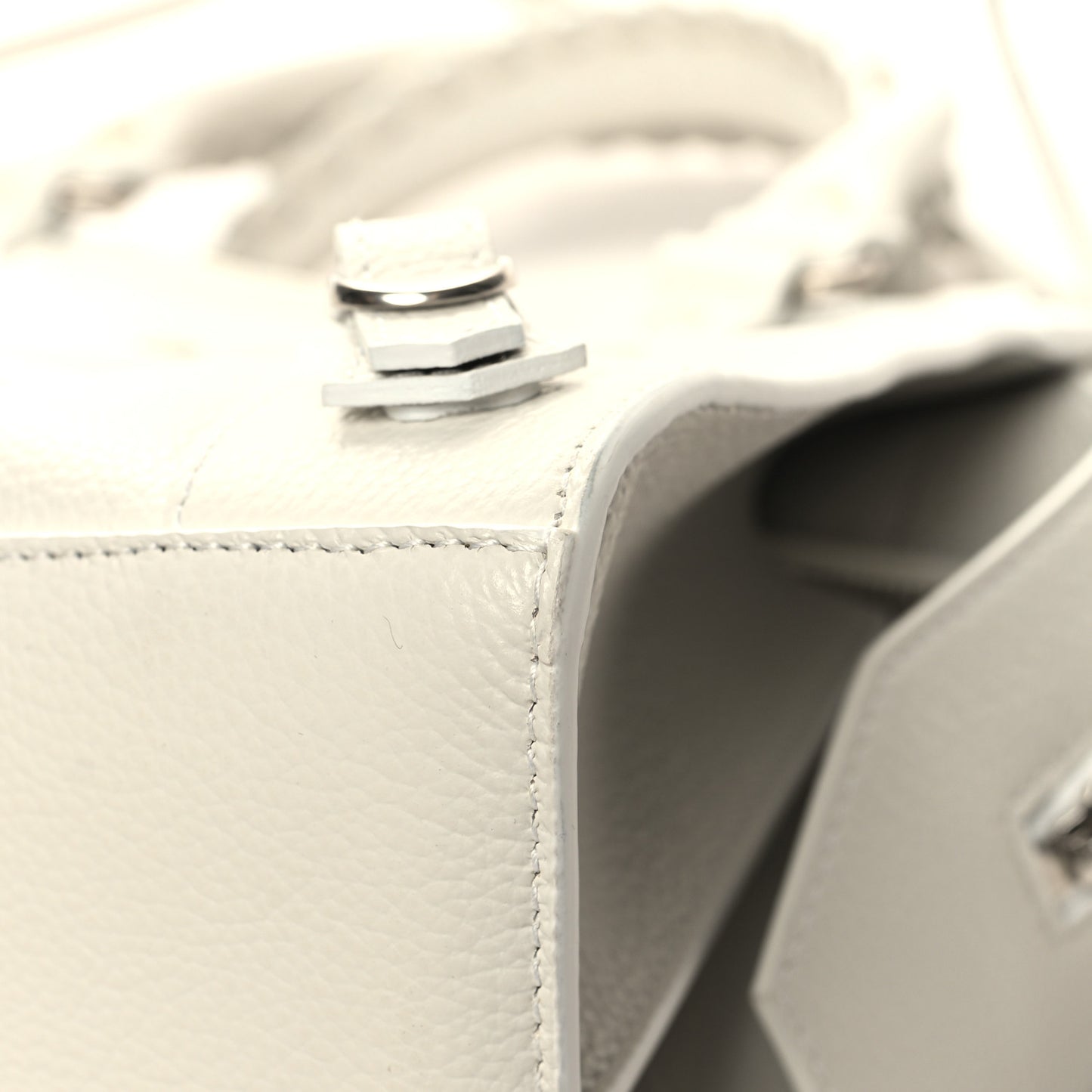 Grained Calfskin Neo Classic Silver Hardware S City White