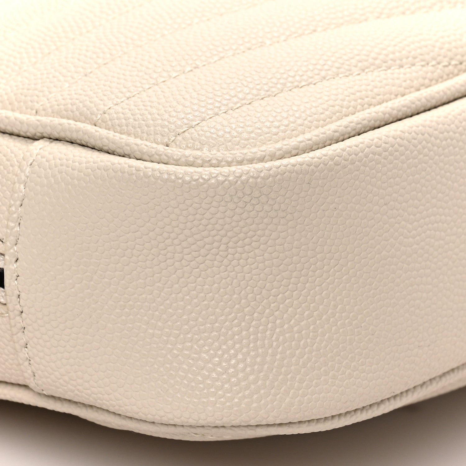 Saint Laurent Grain De Poudre Matelasse Monogram Mini Lou Camera Bag Blanc Vintage 7 of 8