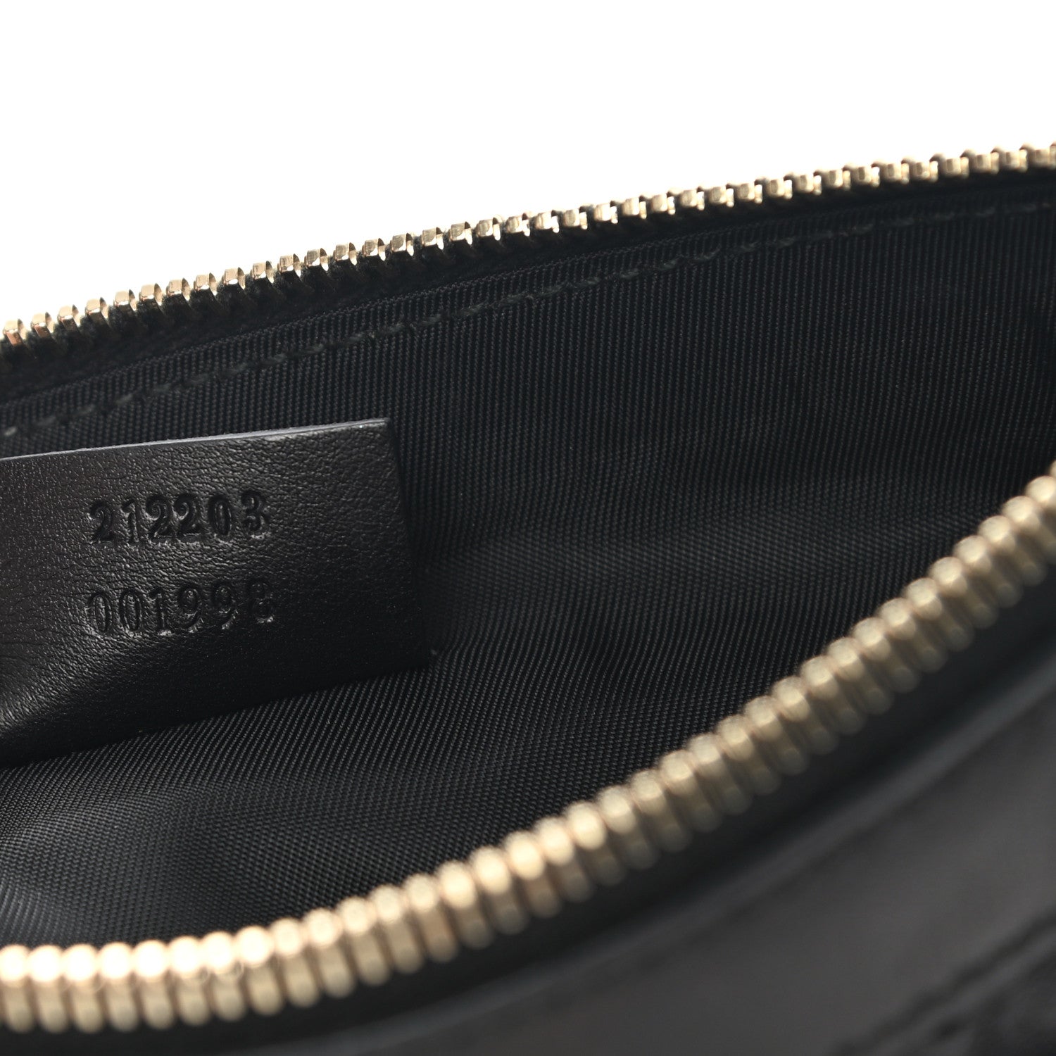 Gucci Guccissima Signature New Britt Wristlet Black 8 of 10