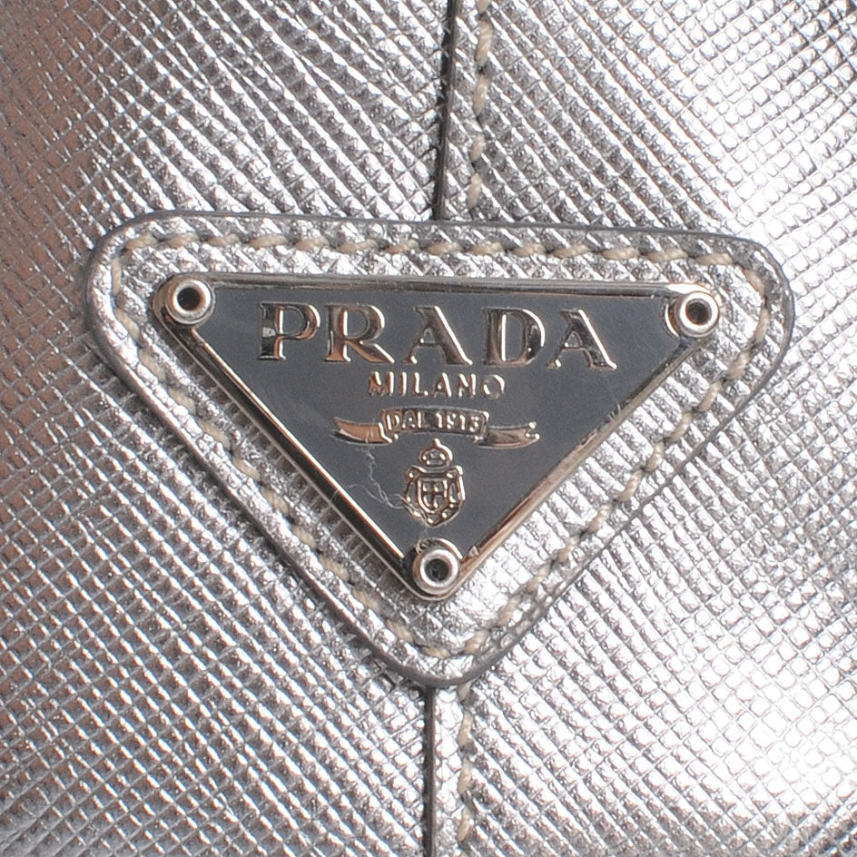 Saffiano 50s Car Clutch Silver