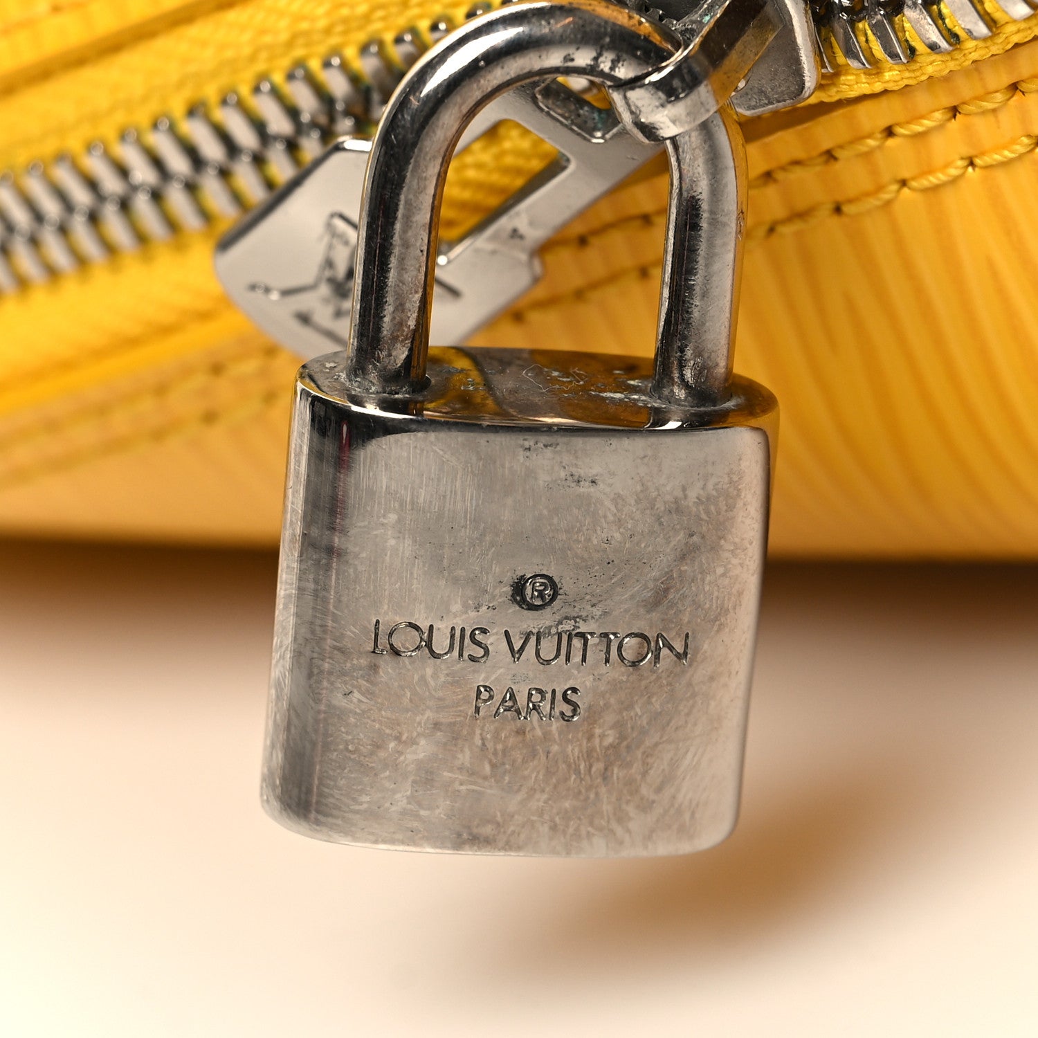 Louis Vuitton Epi Alma BB Citron 10 of 11