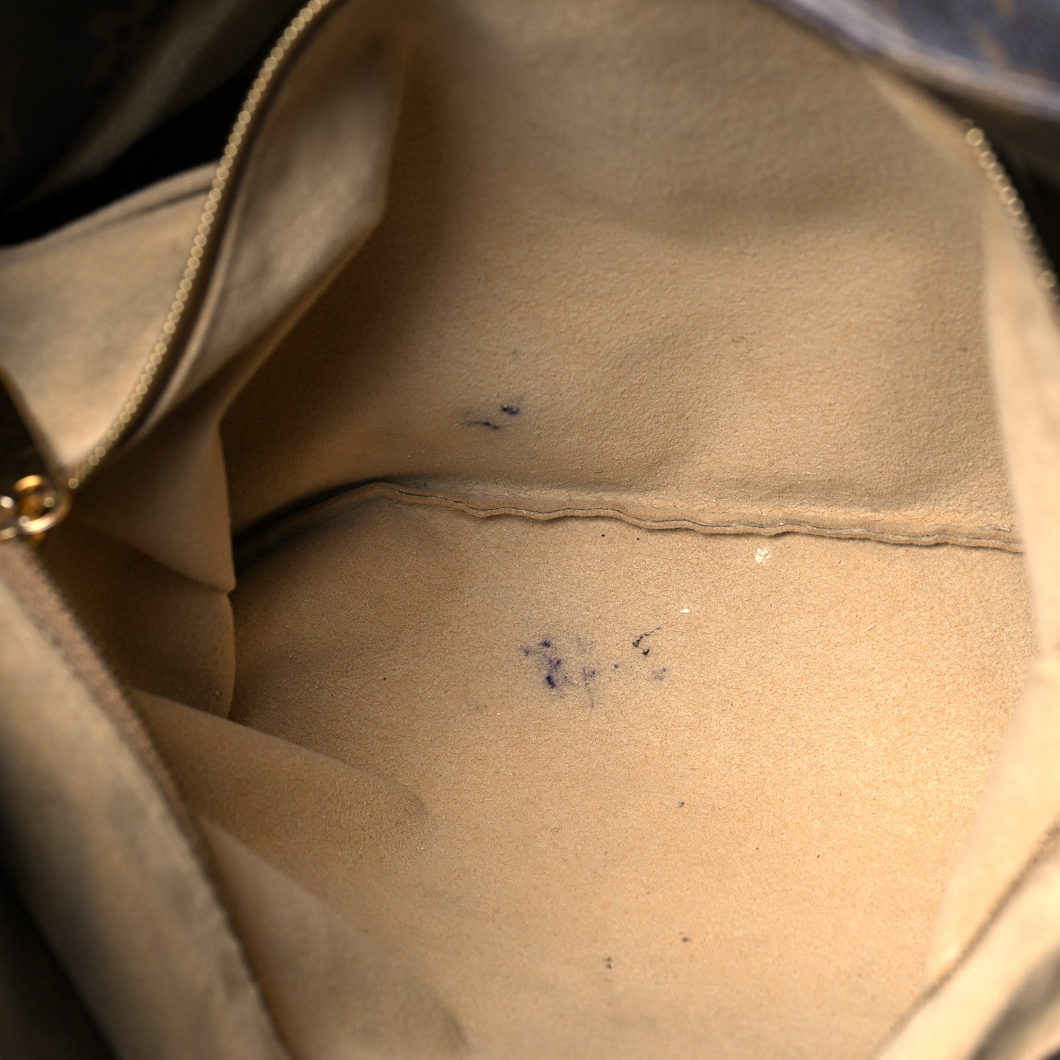 Louis Vuitton Monogram Artsy MM 12 of 14