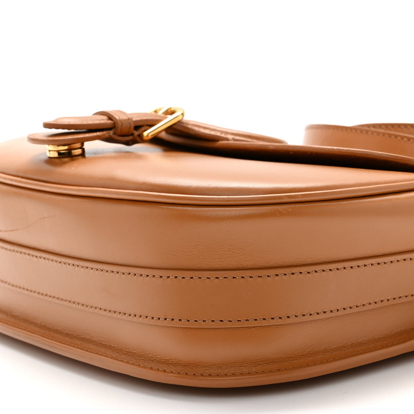 Box Calfskin Medium Bobby Flap Camel