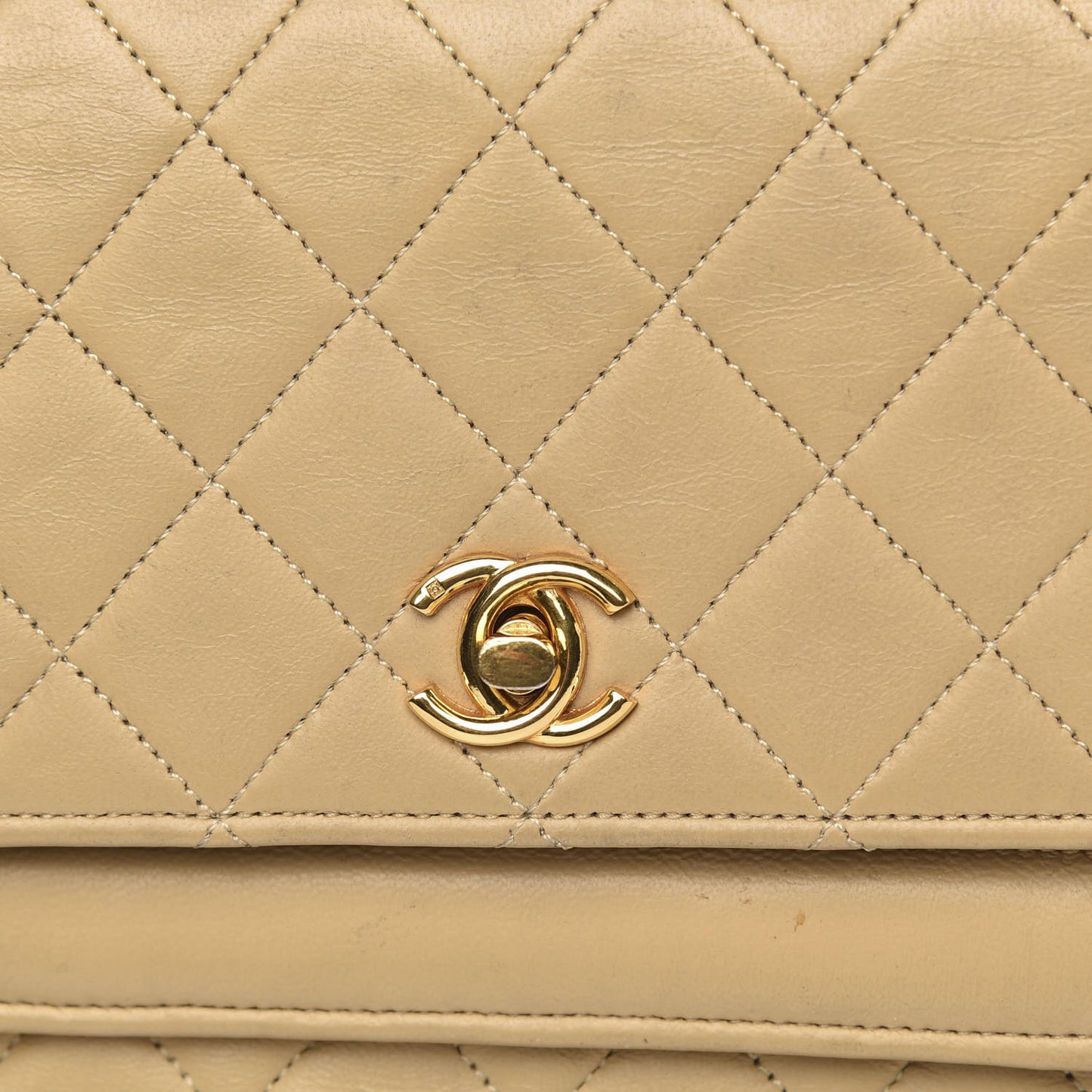 Lambskin Quilted Medium Double Flap Beige