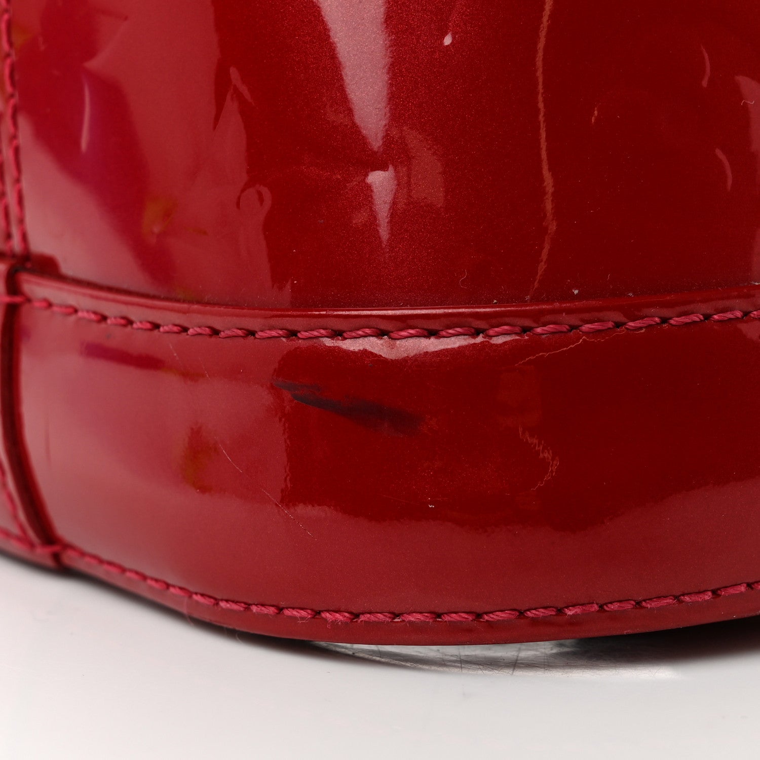 Louis Vuitton Vernis Alma PM Pomme D'Amour 10 of 10