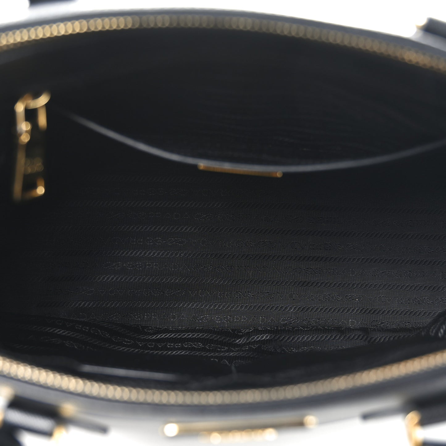 Saffiano Lux Large Galleria Double Zip Tote Black