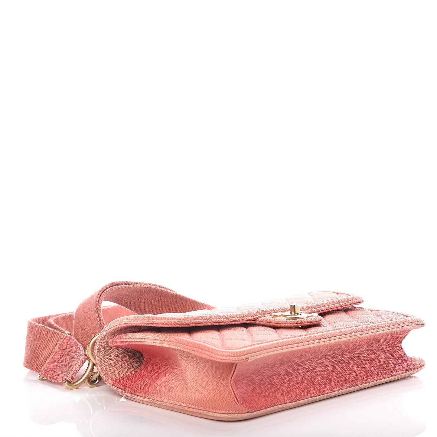 Caviar Quilted Medium Sunset On The Sea Flap Coral
