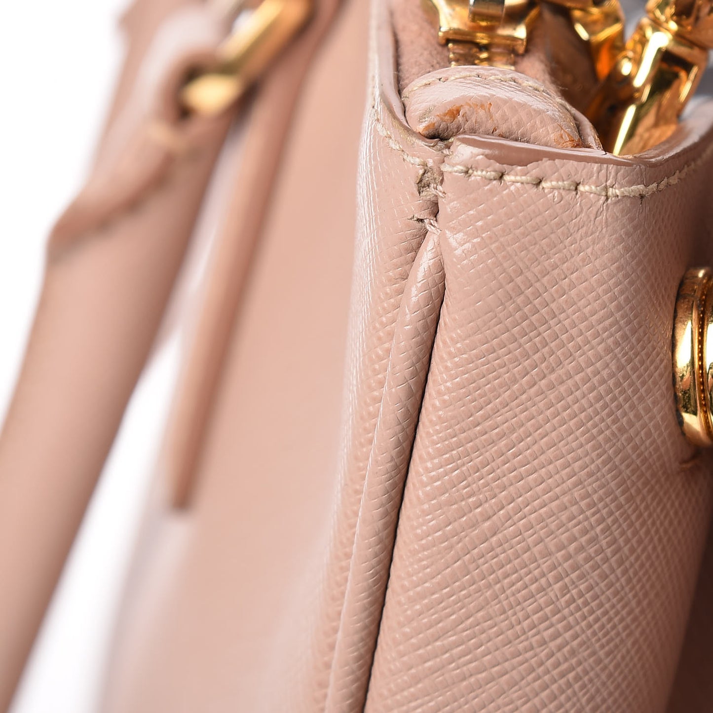 Saffiano Medium Galleria Double Zip Tote Cammeo