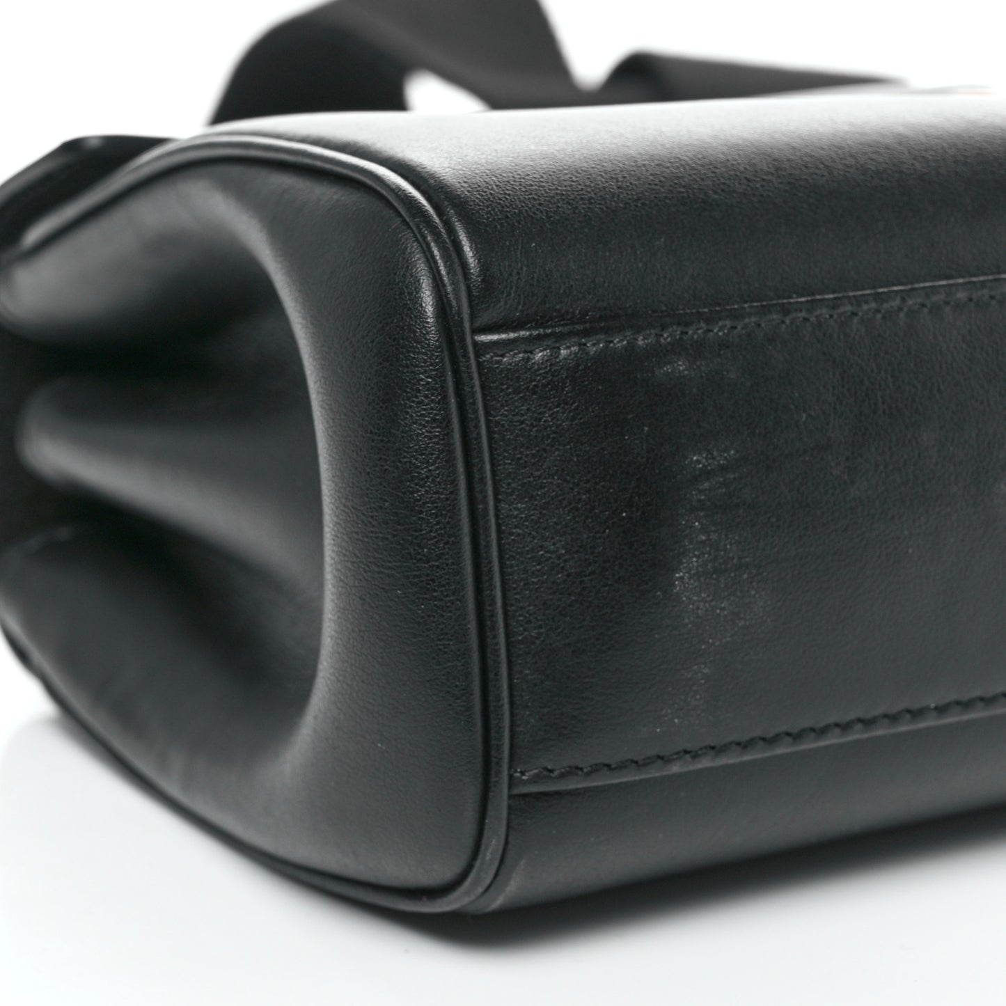 Smooth Calfskin Teen 16 Crossbody Bag Black