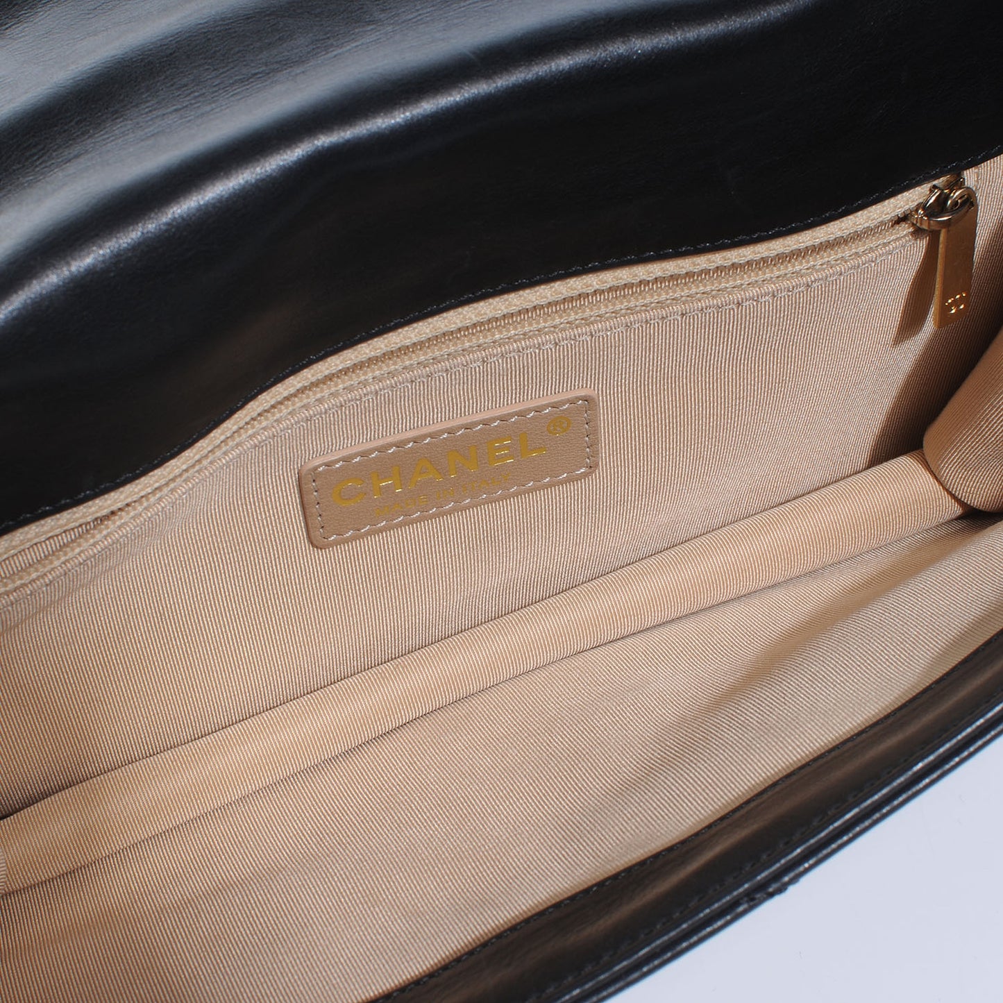 Calfskin Chevron Quilted Gabrielle Flap Black