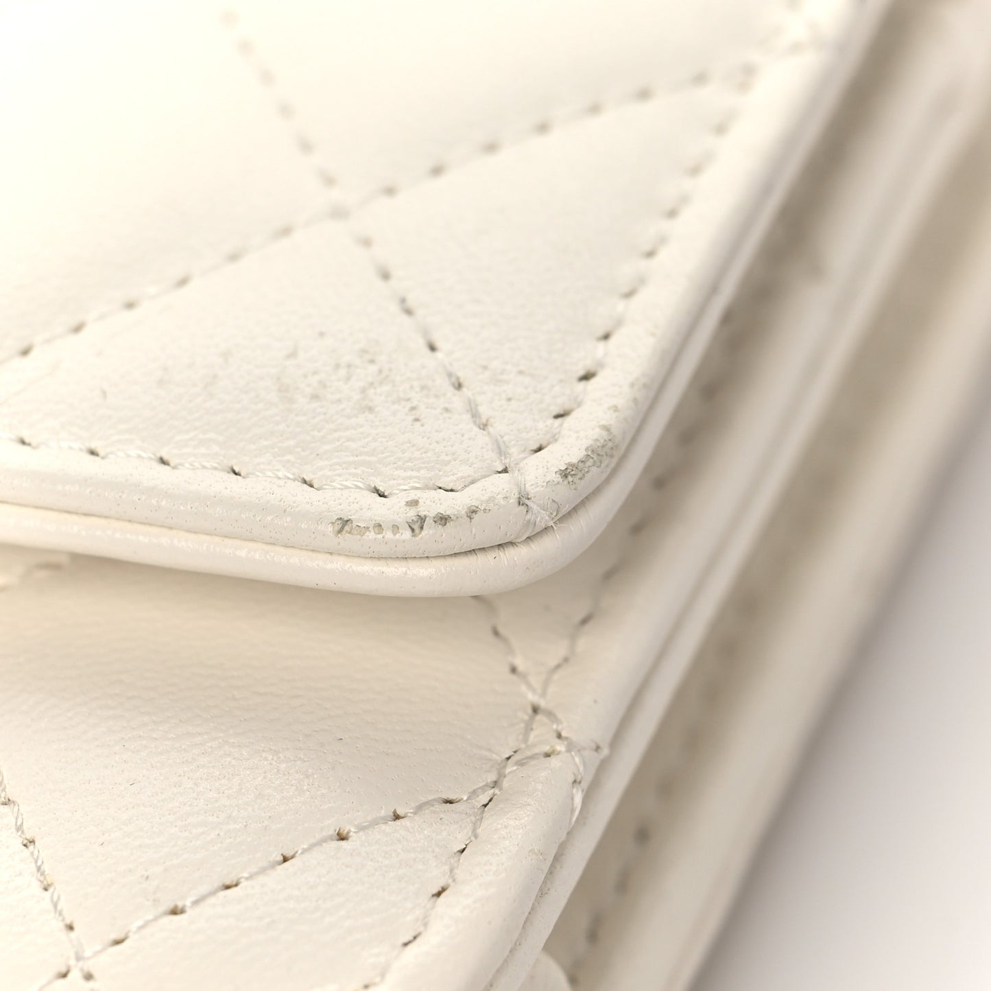 Lambskin Quilted Trendy CC Wallet On Chain WOC White