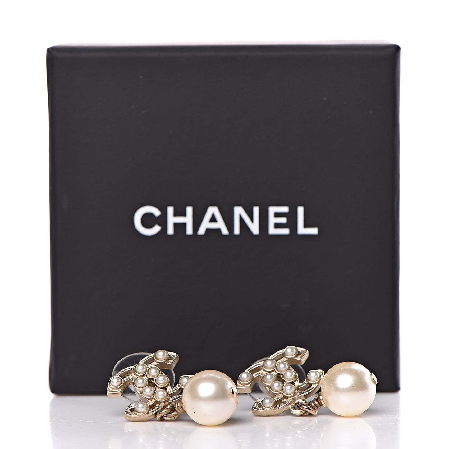 Pearl CC Drop Earrings Light Gold