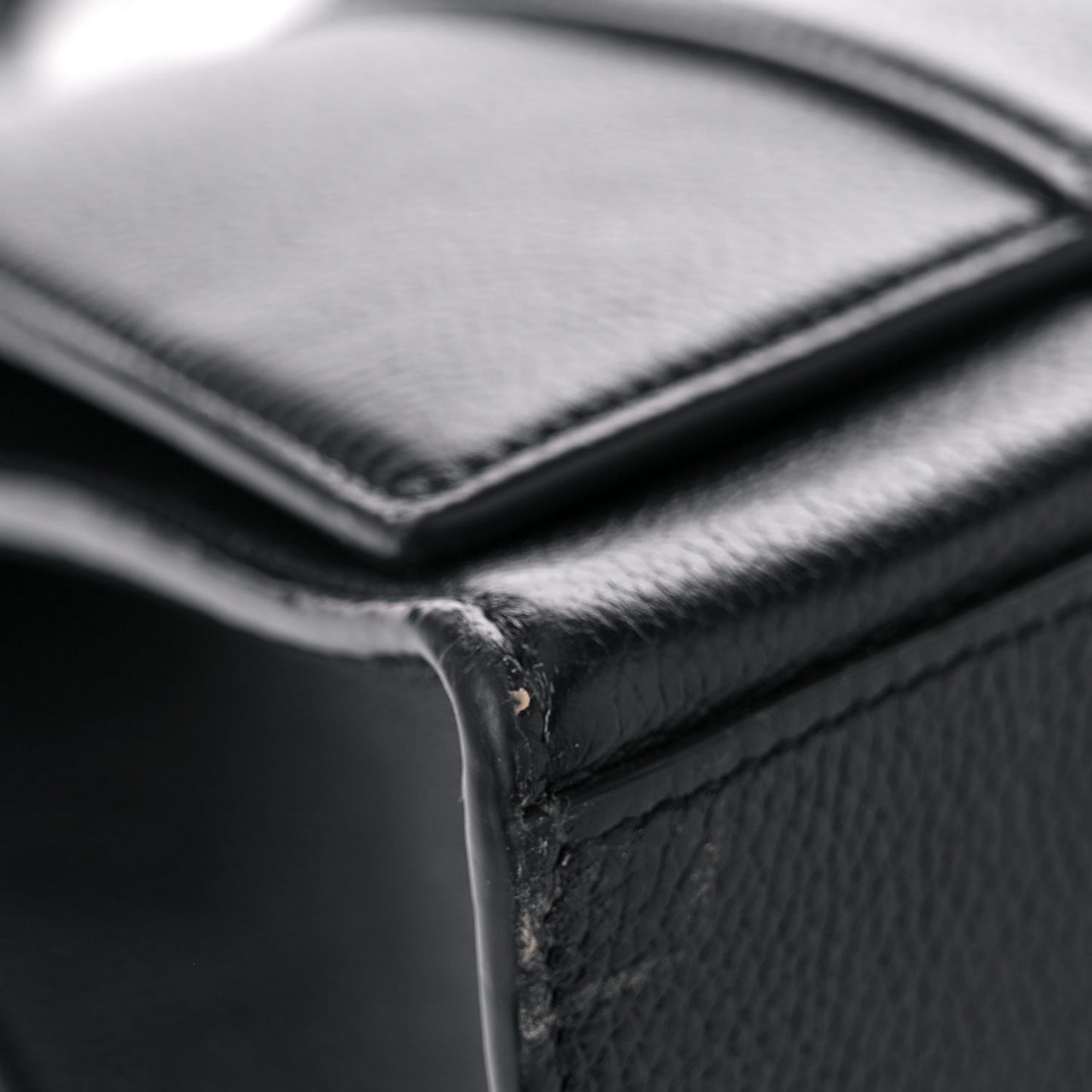 Grained Calfskin Medium Hourglass Top Handle Bag Black