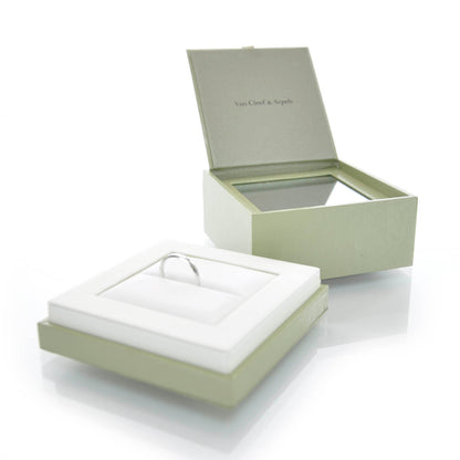 Van Cleef & Arpels 18k White Gold Ring 9.25 60 9 6 of 7