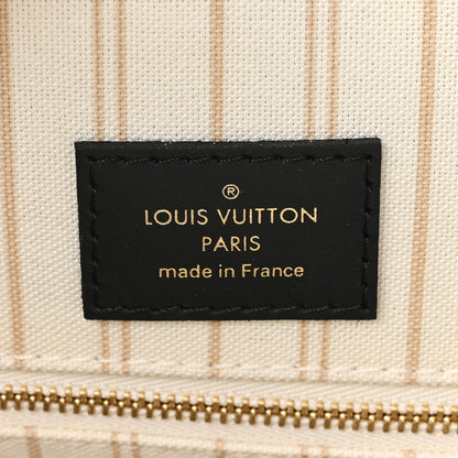 Louis Vuitton Monogram Giant Jungle Onthego GM Ivory 6 of 9