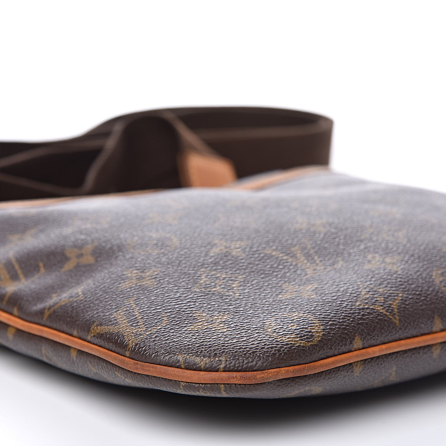 Louis Vuitton Monogram Bosphore Pochette 7 of 13