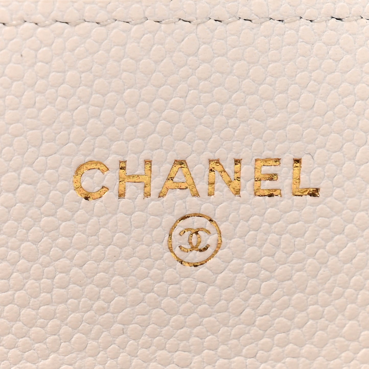 Caviar Quilted CC Turnlock Wallet On Chain WOC White