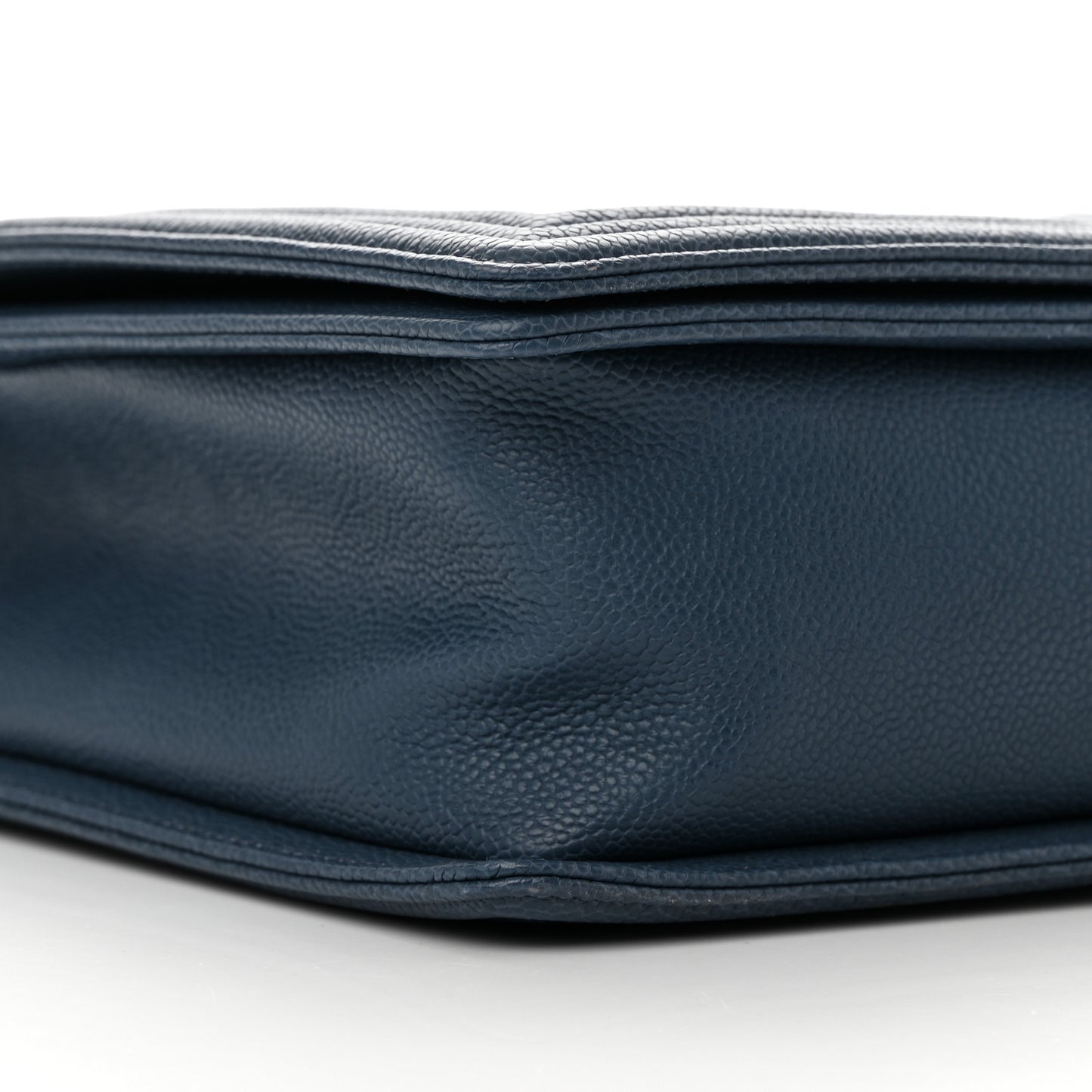 Caviar Quilted Large Boy Flap Blue