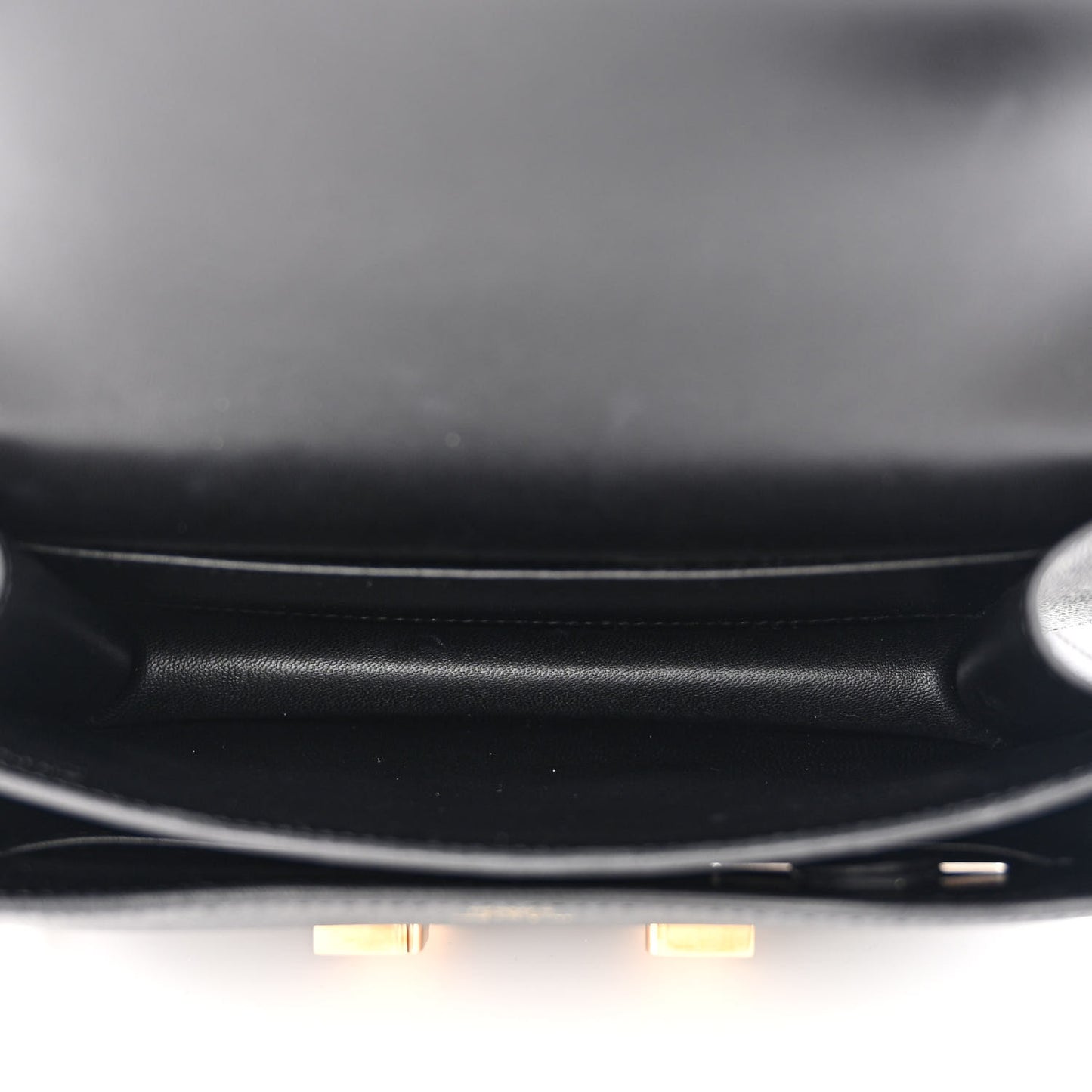 Epsom Constance 18 Black