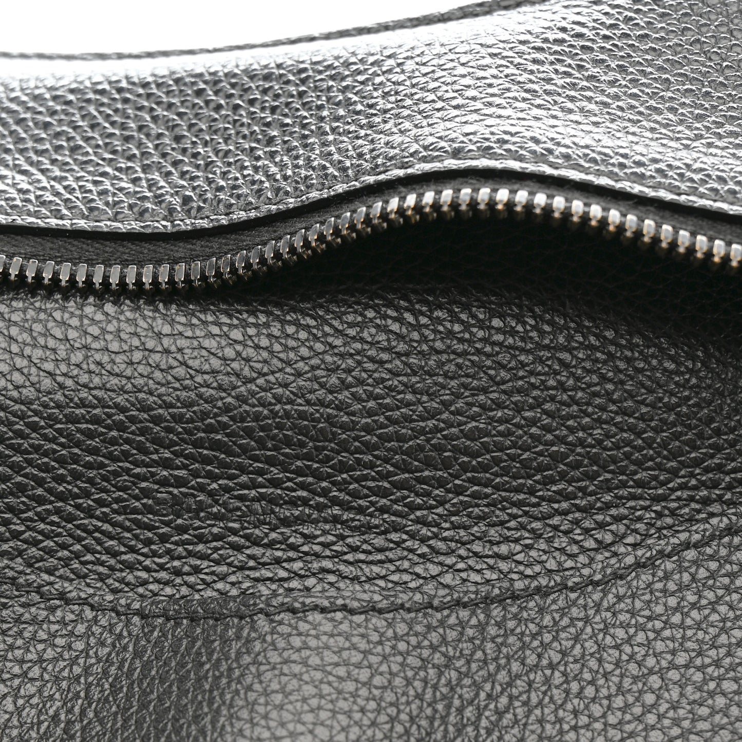 Grained Calfskin Neo Classic Black Hardware S City Black