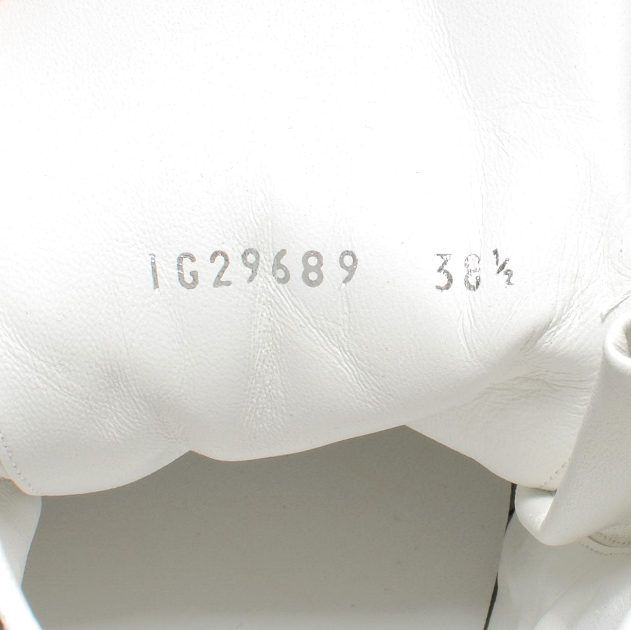 Chanel Calfskin Zipped Sneakers Beige Clair Noir 38.5 7 of 7